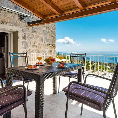 2 Bedroom Pet Friendly In Dubravica