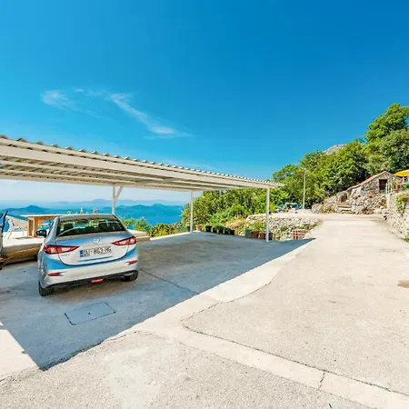 2 Bedroom Pet Friendly In Dubravica Holiday home Dubravica (Dubrovnik)
