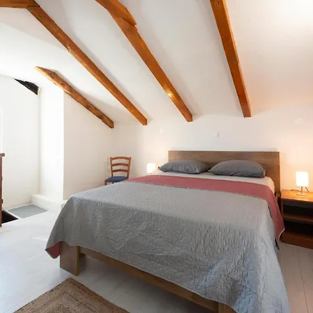 2 Bedroom Pet Friendly In Dubravica *
