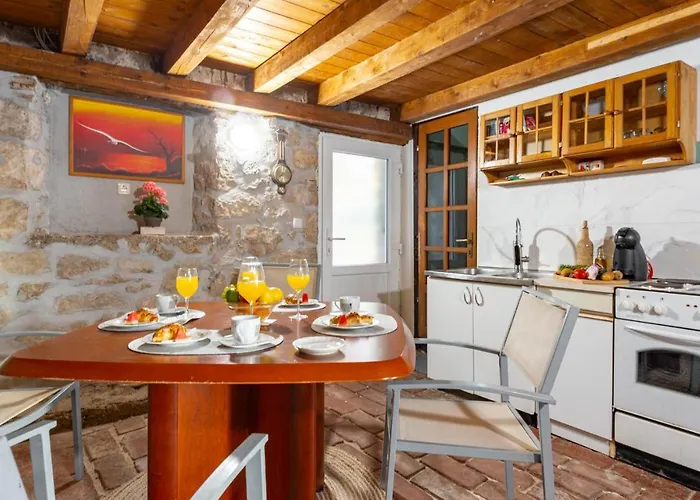 2 Bedroom Amazing In *