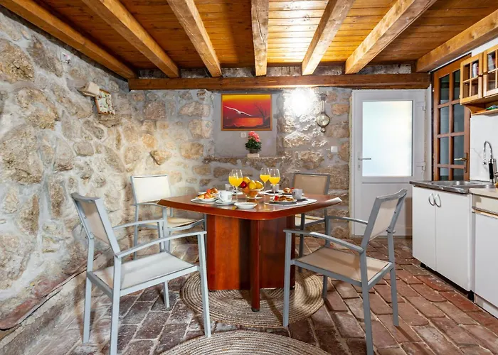 2 Bedroom Amazing In * Dubravica (Dubrovnik)